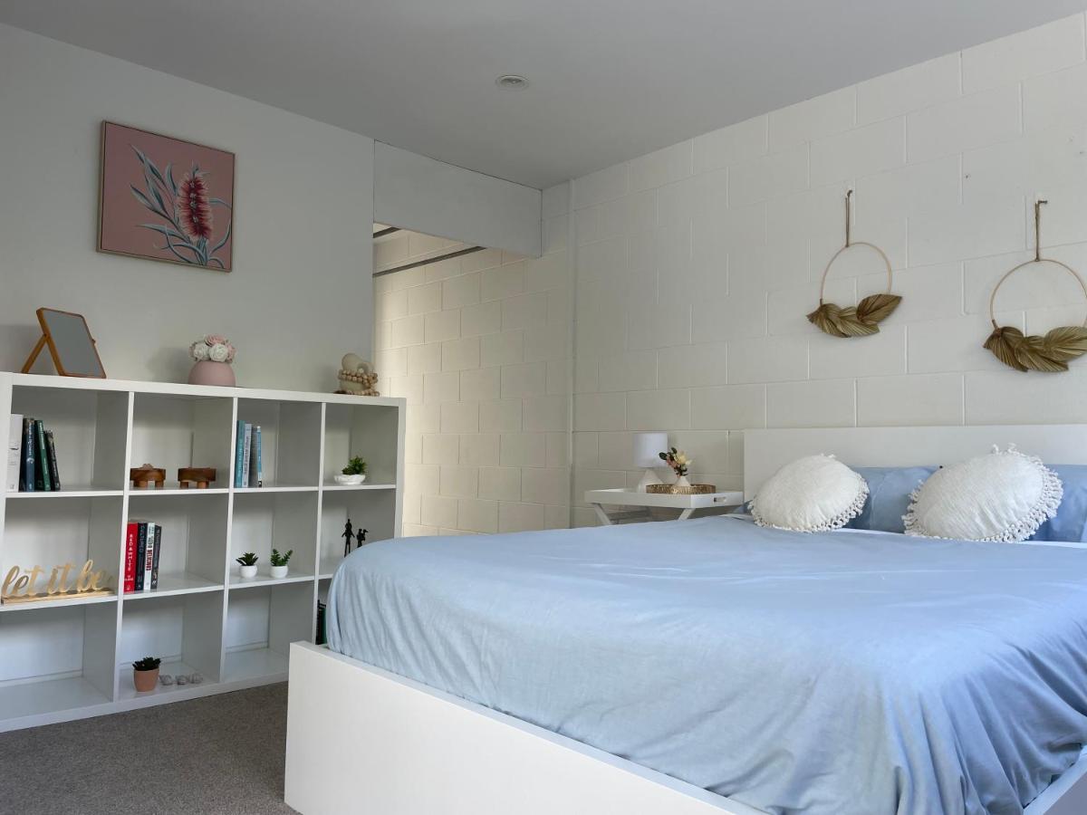 Family Friendly 3Br Flat - 3Min Walk To The Beach - Self Contained Окленд Экстерьер фото