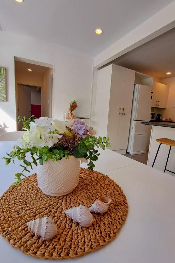 Family Friendly 3Br Flat - 3Min Walk To The Beach - Self Contained Окленд Экстерьер фото
